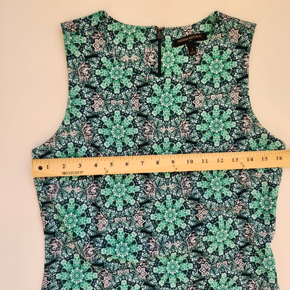 Banana Republic Shift Dress Printed Green Black Sleeveless Floral Stretch Size 4 - Picture 12 of 16